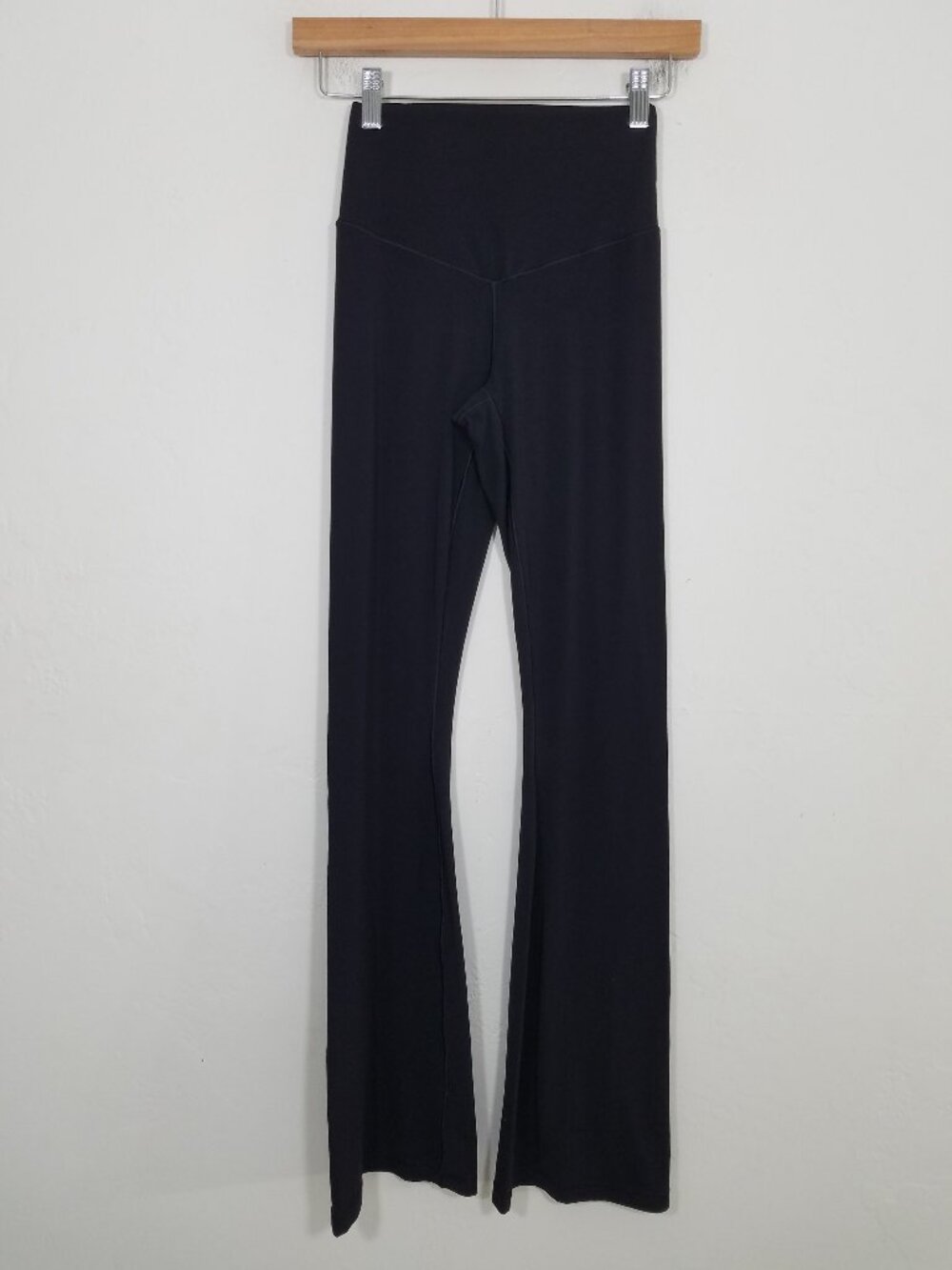 Like New Offline By Aerie Real Me Extra Bootcut High Rise Black Size S